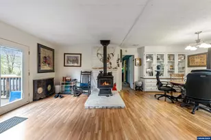 30202 Townsend Rd, Lebanon, OR 97355 - Photo 17