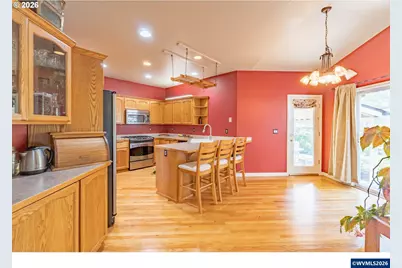 4366 Berry Ln, Eugene, OR 97404 - Photo 9