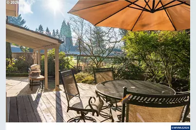 4366 Berry Ln, Eugene, OR 97404 - Photo 31