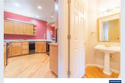 4366 Berry Ln, Eugene, OR 97404 - Photo 17