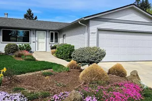 1937 Fieldcrest Ct S, Salem, OR 97306 - Photo 1