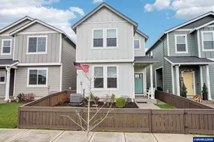 1933 NW Kent St St, McMinnville, OR 97128 - Photo 1