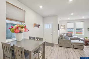 1933 NW Kent St St, McMinnville, OR 97128 - Photo 11