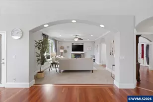946 Reagan Ave NW, Salem, OR 97304 - Photo 9