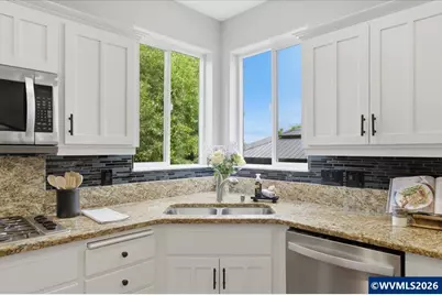 946 Reagan Av NW, Salem, OR 97304 - Photo 17