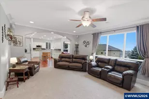 946 Reagan Ave NW, Salem, OR 97304 - Photo 7