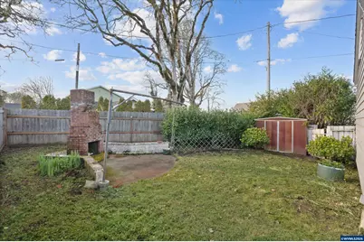 923 SW Ellis St, Dallas, OR 97338 - Photo 29