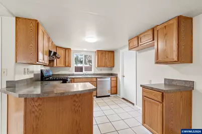 158 S Evergreen Av, Stayton, OR 97383 - Photo 17