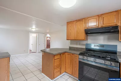 158 S Evergreen Av, Stayton, OR 97383 - Photo 21