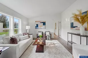 7459 Mt Hood Ln SE, Salem, OR 97317 - Photo 15