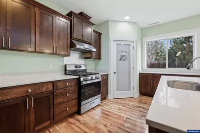 4939 Sergio Pl NE, Salem, OR 97301 - Photo 11