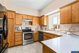 3246 NW Silktassel Dr, Corvallis, OR 97330 - Photo 11