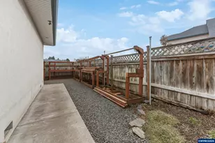 2680 E Mountain View Dr SE, Albany, OR 97322 - Photo 33