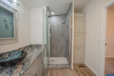 1177 Vaughan Ln, Lebanon, OR 97355 - Photo 17