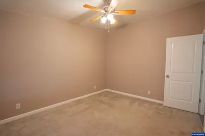 1177 Vaughan Ln, Lebanon, OR 97355 - Photo 23