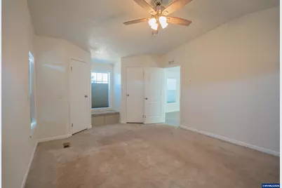 1177 Vaughan Ln, Lebanon, OR 97355 - Photo 15