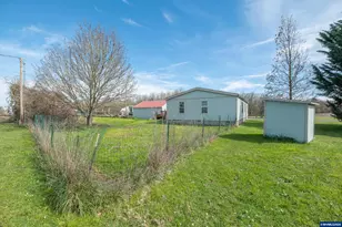 1177 Vaughan Ln, Lebanon, OR 97355 - Photo 29