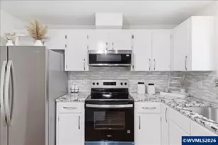 965 Sagrada Circle, Keizer, OR 97303 - Photo 11