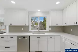 260 Jacobson Way S, Monmouth, OR 97361 - Photo 15