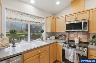 3929 SW Country Club Dr, Corvallis, OR 97333 - Photo 13