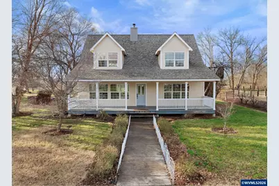 10 W Sprague St, Echo, OR 97826 - Photo 1