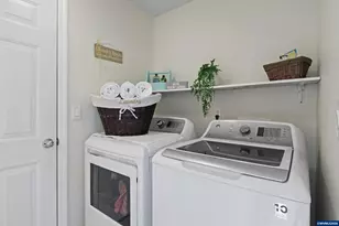 8841 NE Cori Ct, Corvallis, OR 97330 - Photo 17