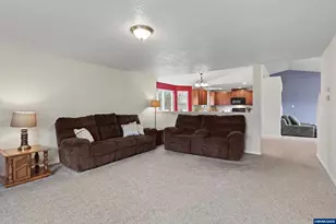 8841 NE Cori Ct, Corvallis, OR 97330 - Photo 13