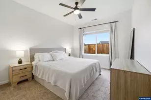 1631 SE Salmonberry Ave, Dallas, OR 97338 - Photo 25