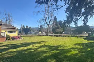 6898 Thurston Rd, Springfield, OR 97478 - Photo 35