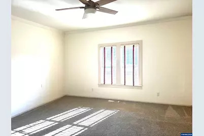 6898 Thurston Rd, Springfield, OR 97478 - Photo 17