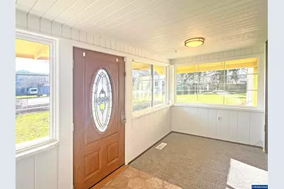 6898 Thurston Rd, Springfield, OR 97478 - Photo 3