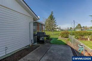 575 N Cascade Dr, Woodburn, OR 97071 - Photo 11