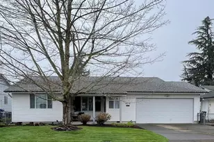 575 N Cascade Dr, Woodburn, OR 97071 - Photo 1