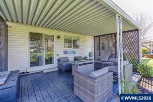 575 N Cascade Dr, Woodburn, OR 97071 - Photo 15