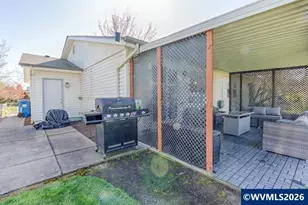 575 N Cascade Dr, Woodburn, OR 97071 - Photo 19