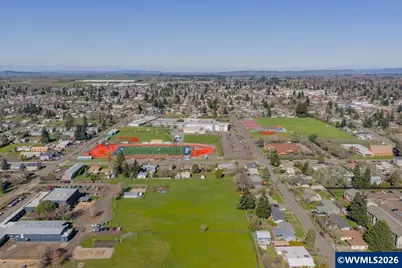 806 Wassom St, Lebanon, OR 97355 - Photo 39