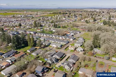 806 Wassom St, Lebanon, OR 97355 - Photo 37