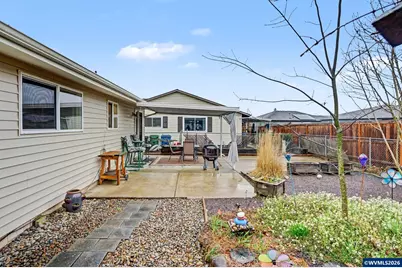 2160 Santiam Dr, Woodburn, OR 97071 - Photo 23