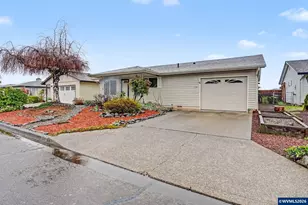 2160 Santiam Dr, Woodburn, OR 97071 - Photo 3