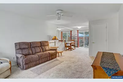 2160 Santiam Dr, Woodburn, OR 97071 - Photo 5