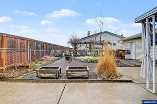 2160 Santiam Dr, Woodburn, OR 97071 - Photo 25