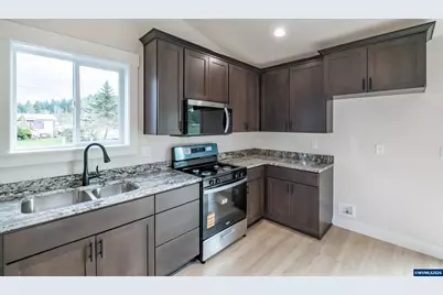 4435 Knotty Pine Ct, Sweet Home, OR 97386 - Photo 13