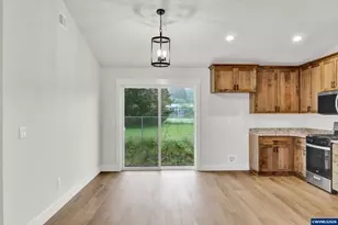 4435 Knotty Pne Ct, Sweet Home, OR 97386 - Photo 9