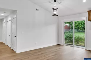 4410 Knotty Pne Ct, Sweet Home, OR 97386 - Photo 7