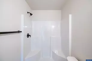 4410 Knotty Pne Ct, Sweet Home, OR 97386 - Photo 25