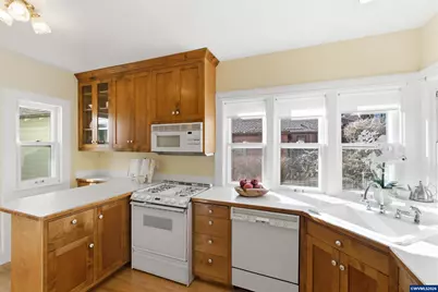 2716 NW Arnold Wy, Corvallis, OR 97330 - Photo 11