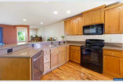 2308 Sunny Ln NW, Albany, OR 97321 - Photo 17