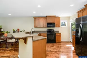 2308 Sunny Ln NW, Albany, OR 97321 - Photo 9