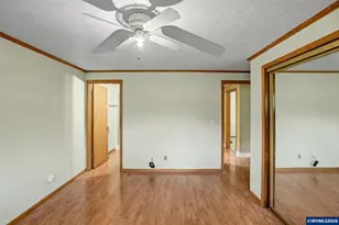 411 SW 9th St, Sublimity, OR 97385 - Photo 23