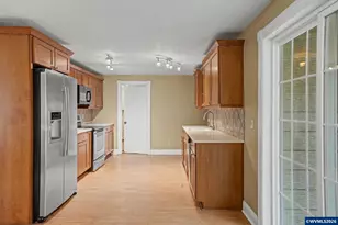 411 SW 9th St, Sublimity, OR 97385 - Photo 13